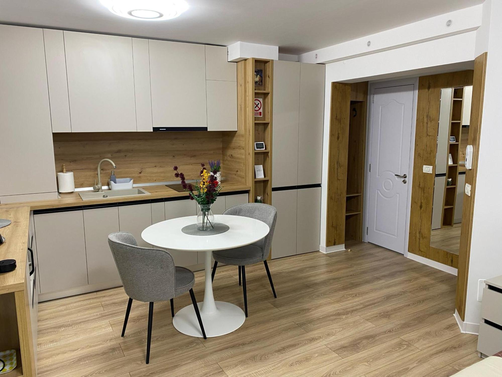 Central Luxury Apartment Ιάσιο Εξωτερικό φωτογραφία