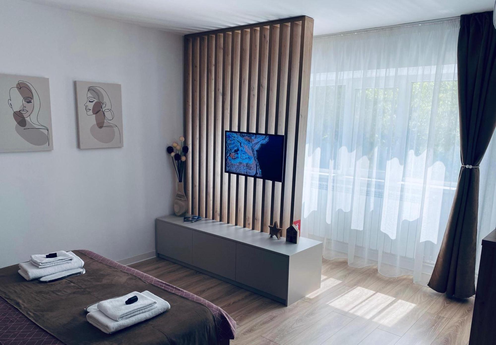 Central Luxury Apartment Ιάσιο Εξωτερικό φωτογραφία